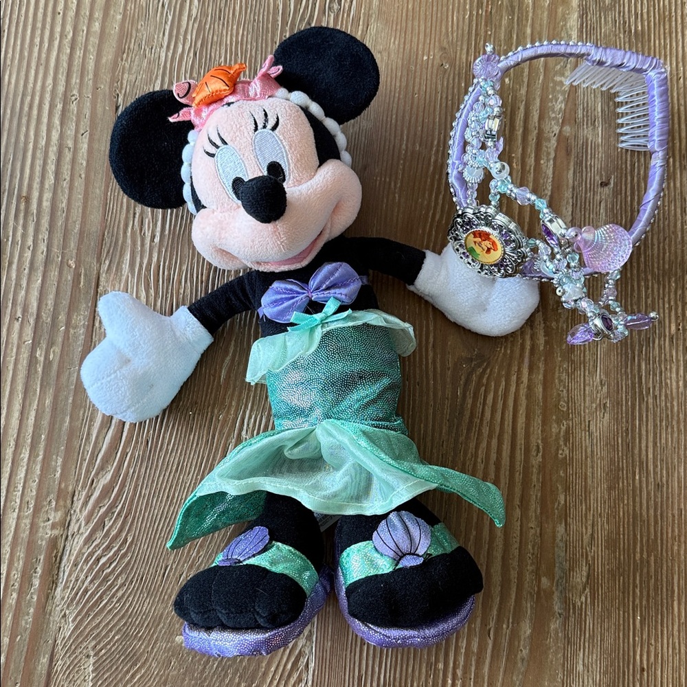 Disney Store XS 4 Little Mermaid dress Costume with crown and Minnie plush - Picture 3 of 8